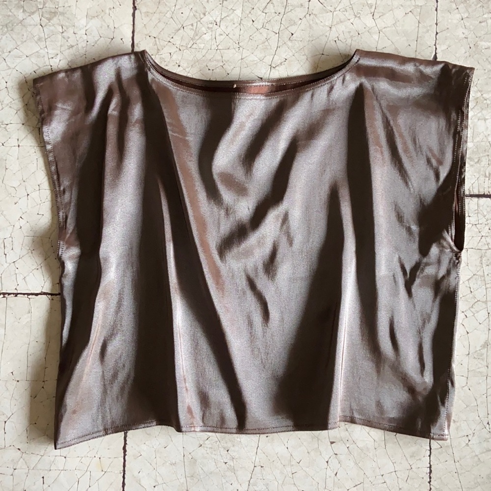 Zoran satin shell